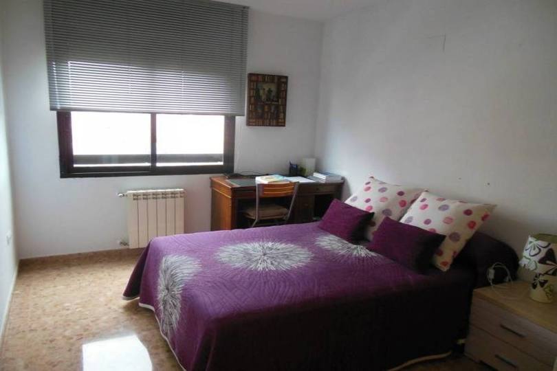 Alicante,Alicante,España,3 Bedrooms Bedrooms,2 BathroomsBathrooms,Pisos,14210