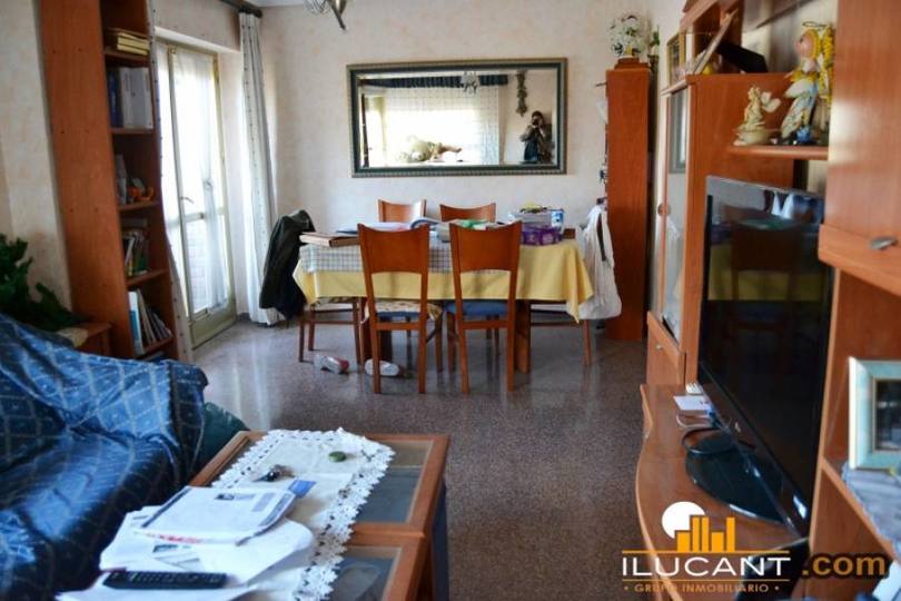 Alicante,Alicante,España,3 Bedrooms Bedrooms,2 BathroomsBathrooms,Pisos,14222