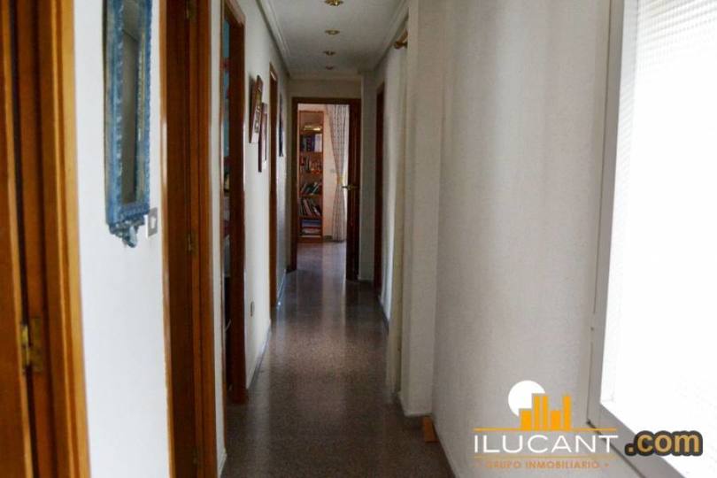 Alicante,Alicante,España,3 Bedrooms Bedrooms,2 BathroomsBathrooms,Pisos,14222