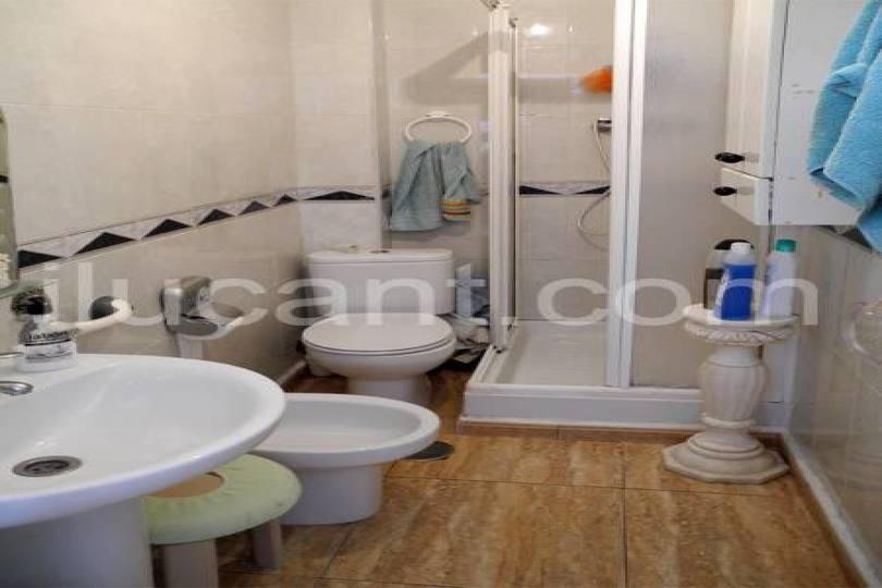 Alicante,Alicante,España,3 Bedrooms Bedrooms,1 BañoBathrooms,Pisos,14225