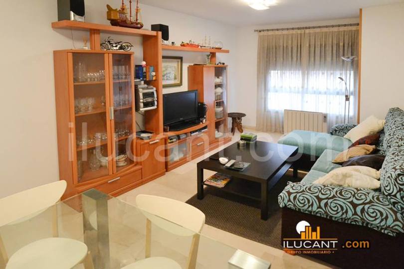 Alicante,Alicante,España,3 Bedrooms Bedrooms,2 BathroomsBathrooms,Pisos,14228