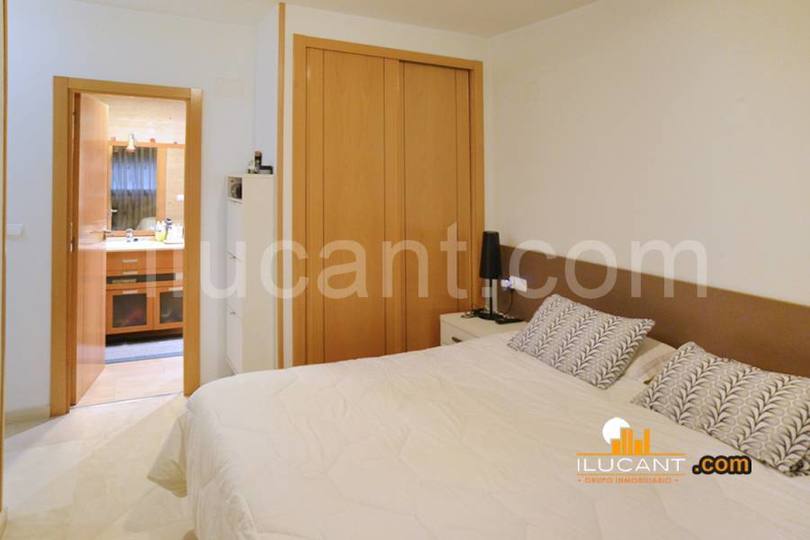Alicante,Alicante,España,3 Bedrooms Bedrooms,2 BathroomsBathrooms,Pisos,14228