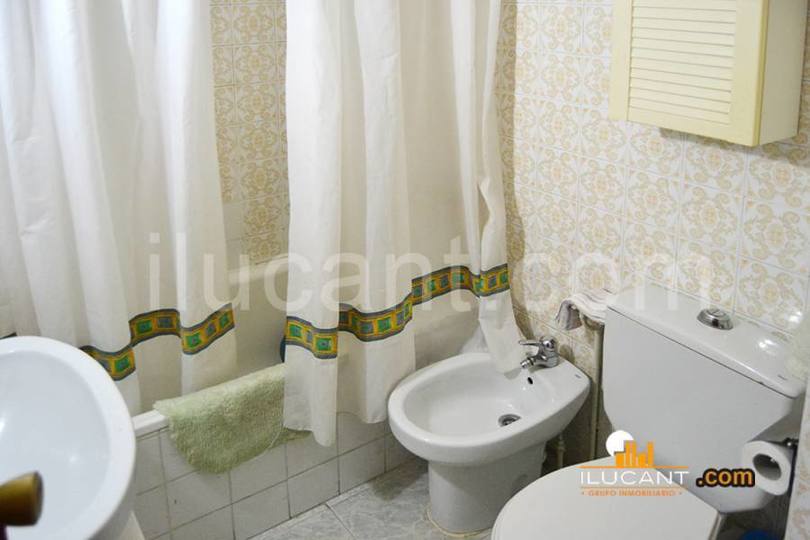 Alicante,Alicante,España,3 Bedrooms Bedrooms,1 BañoBathrooms,Pisos,14235