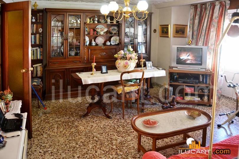 Alicante,Alicante,España,3 Bedrooms Bedrooms,1 BañoBathrooms,Pisos,14235