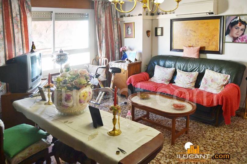 Alicante,Alicante,España,3 Bedrooms Bedrooms,1 BañoBathrooms,Pisos,14235