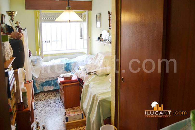 Alicante,Alicante,España,3 Bedrooms Bedrooms,1 BañoBathrooms,Pisos,14235
