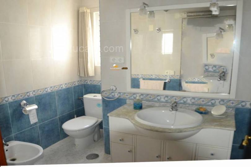 Alicante,Alicante,España,4 Bedrooms Bedrooms,1 BañoBathrooms,Pisos,14237