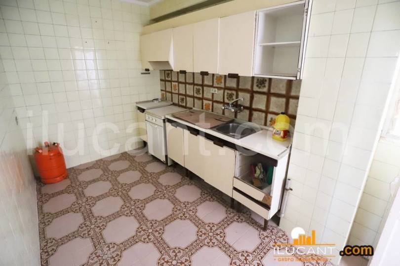 Alicante,Alicante,España,3 Bedrooms Bedrooms,1 BañoBathrooms,Pisos,14244