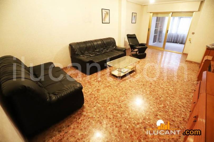 Alicante,Alicante,España,4 Bedrooms Bedrooms,2 BathroomsBathrooms,Pisos,14245