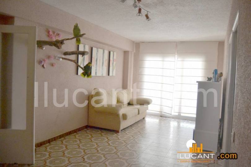 Alicante,Alicante,España,3 Bedrooms Bedrooms,1 BañoBathrooms,Pisos,14248