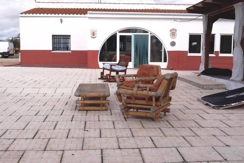 Villena,Alicante,España,5 Habitaciones Habitaciones,2 BañosBaños,Fincas-Villas,2171