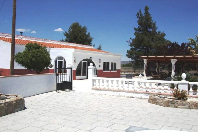 Villena,Alicante,España,5 Habitaciones Habitaciones,2 BañosBaños,Fincas-Villas,2171