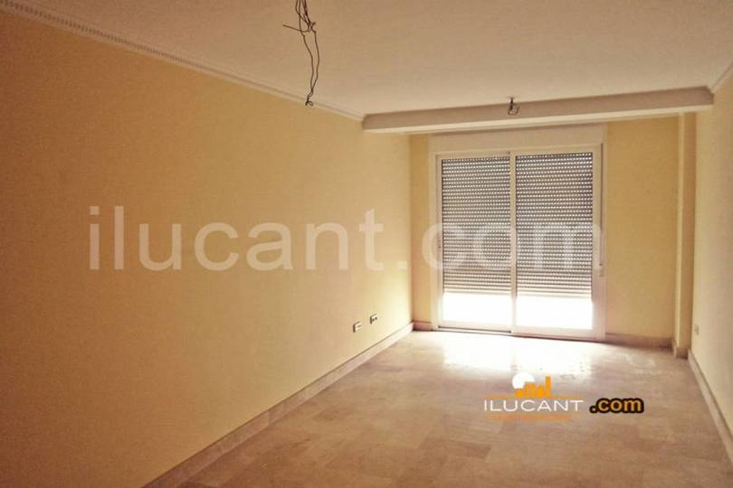 Alicante,Alicante,España,3 Bedrooms Bedrooms,2 BathroomsBathrooms,Pisos,14257