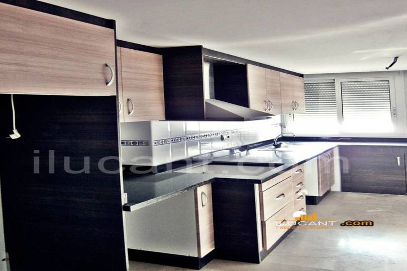 Alicante,Alicante,España,3 Bedrooms Bedrooms,2 BathroomsBathrooms,Pisos,14257
