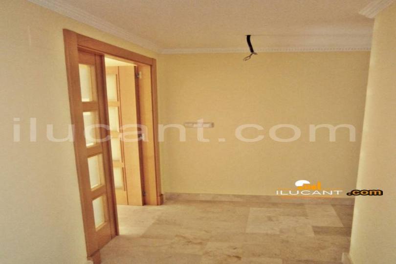 Alicante,Alicante,España,3 Bedrooms Bedrooms,2 BathroomsBathrooms,Pisos,14257