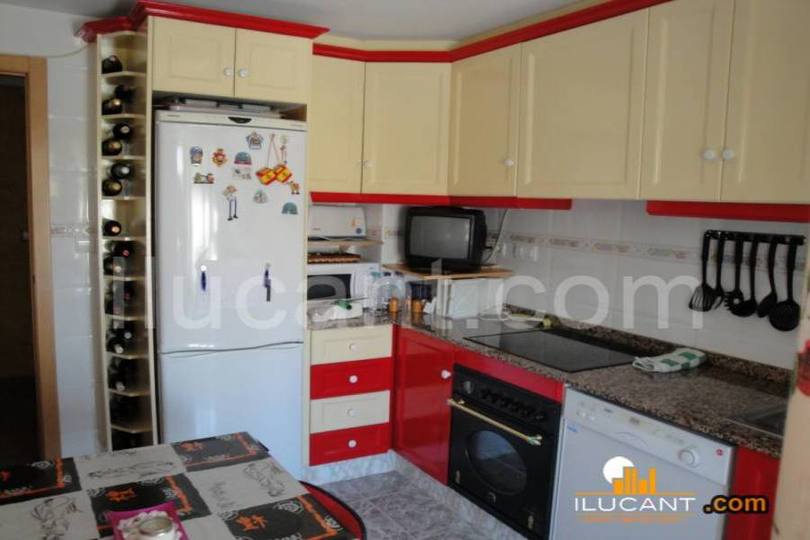 Alicante,Alicante,España,3 Bedrooms Bedrooms,2 BathroomsBathrooms,Pisos,14258