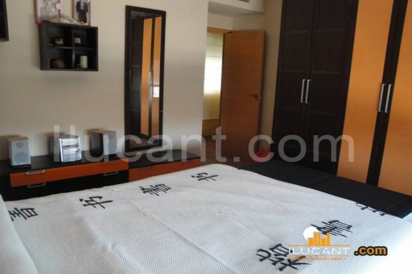 Alicante,Alicante,España,3 Bedrooms Bedrooms,2 BathroomsBathrooms,Pisos,14258