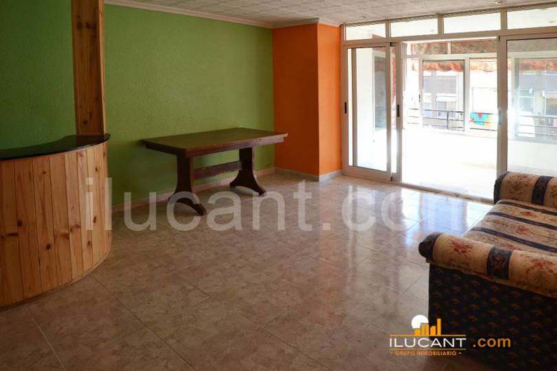 Alicante,Alicante,España,3 Bedrooms Bedrooms,1 BañoBathrooms,Pisos,14261