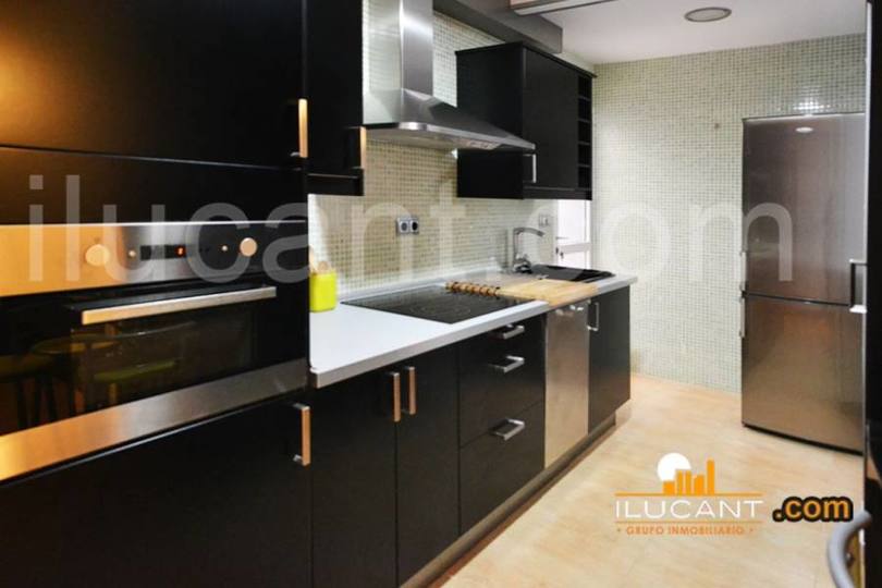 Alicante,Alicante,España,4 Bedrooms Bedrooms,2 BathroomsBathrooms,Pisos,14268