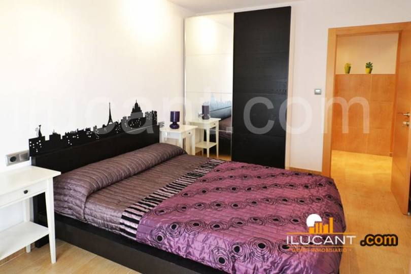 Alicante,Alicante,España,4 Bedrooms Bedrooms,2 BathroomsBathrooms,Pisos,14268