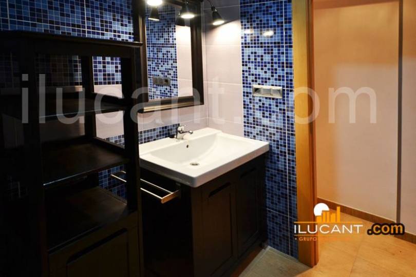 Alicante,Alicante,España,4 Bedrooms Bedrooms,2 BathroomsBathrooms,Pisos,14268