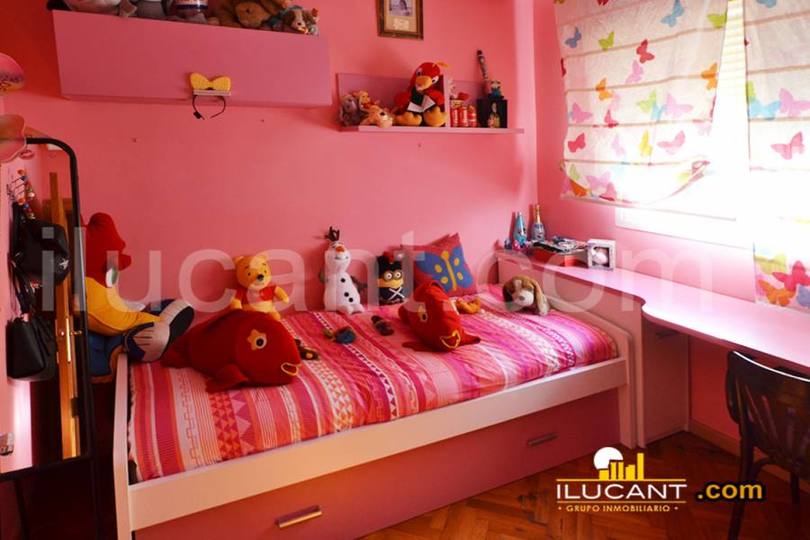 Alicante,Alicante,España,3 Bedrooms Bedrooms,2 BathroomsBathrooms,Pisos,14271