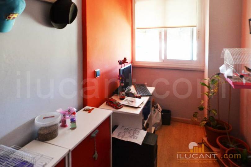Alicante,Alicante,España,3 Bedrooms Bedrooms,2 BathroomsBathrooms,Pisos,14271