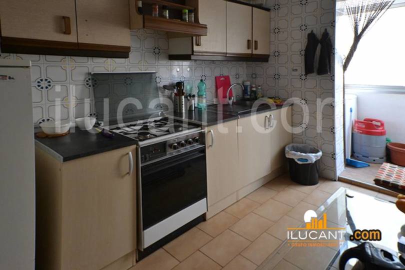 Alicante,Alicante,España,3 Bedrooms Bedrooms,1 BañoBathrooms,Pisos,14272