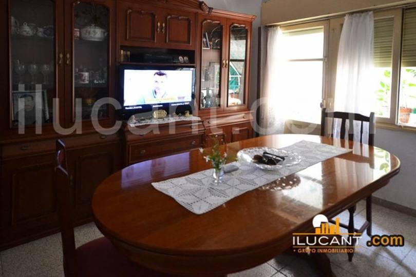 Alicante,Alicante,España,3 Bedrooms Bedrooms,1 BañoBathrooms,Pisos,14274