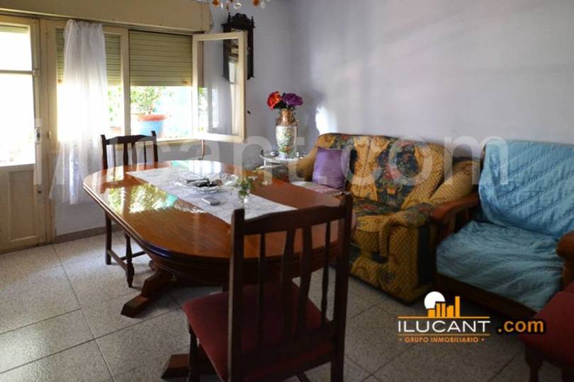 Alicante,Alicante,España,3 Bedrooms Bedrooms,1 BañoBathrooms,Pisos,14274