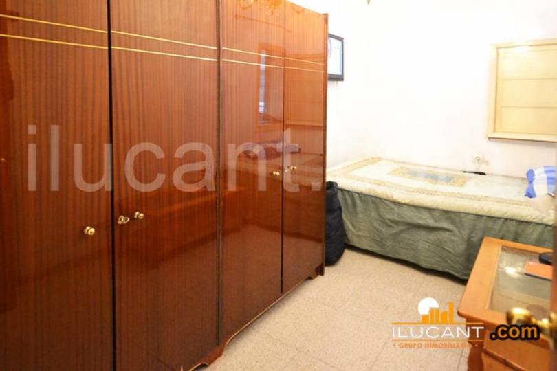 Alicante,Alicante,España,3 Bedrooms Bedrooms,1 BañoBathrooms,Pisos,14274
