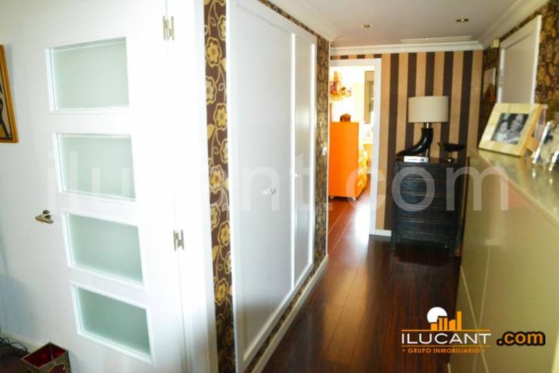 Alicante,Alicante,España,3 Bedrooms Bedrooms,2 BathroomsBathrooms,Pisos,14276