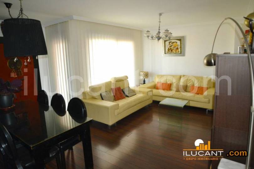 Alicante,Alicante,España,3 Bedrooms Bedrooms,2 BathroomsBathrooms,Pisos,14276