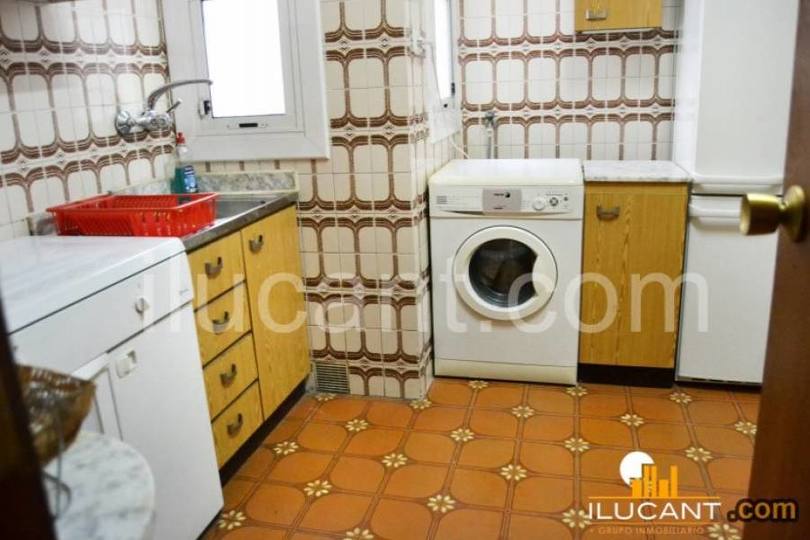 Alicante,Alicante,España,2 Bedrooms Bedrooms,1 BañoBathrooms,Pisos,14279