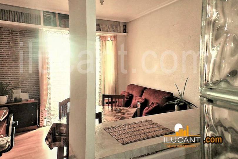 Alicante,Alicante,España,4 Bedrooms Bedrooms,2 BathroomsBathrooms,Pisos,14280