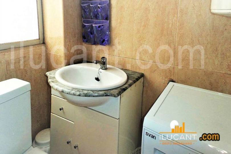 Alicante,Alicante,España,4 Bedrooms Bedrooms,2 BathroomsBathrooms,Pisos,14280