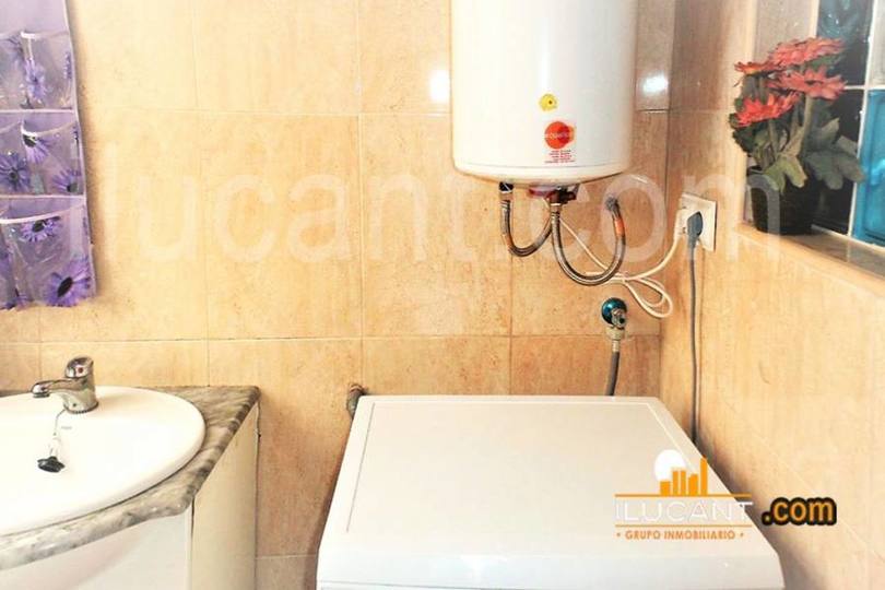 Alicante,Alicante,España,4 Bedrooms Bedrooms,2 BathroomsBathrooms,Pisos,14280