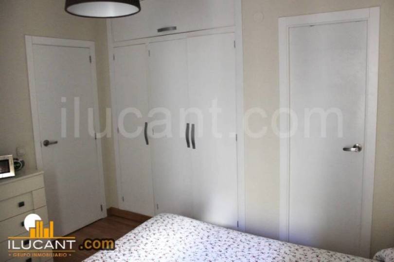 Alicante,Alicante,España,3 Bedrooms Bedrooms,2 BathroomsBathrooms,Pisos,14282