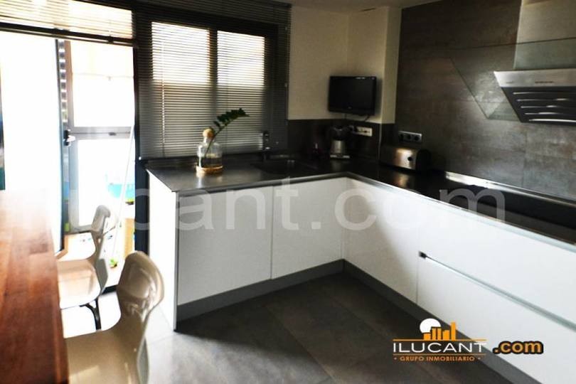 Alicante,Alicante,España,3 Bedrooms Bedrooms,2 BathroomsBathrooms,Pisos,14288