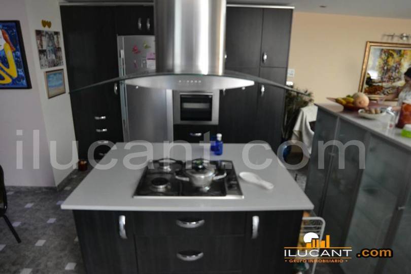 Alicante,Alicante,España,3 Bedrooms Bedrooms,2 BathroomsBathrooms,Pisos,14292