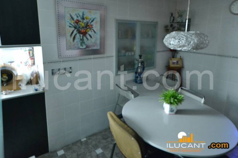 Alicante,Alicante,España,3 Bedrooms Bedrooms,2 BathroomsBathrooms,Pisos,14292