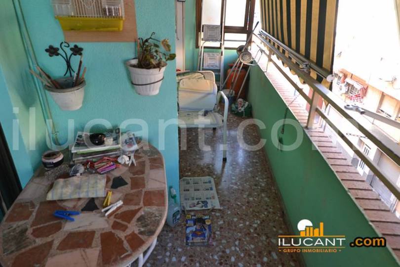 Alicante,Alicante,España,4 Bedrooms Bedrooms,2 BathroomsBathrooms,Pisos,14293