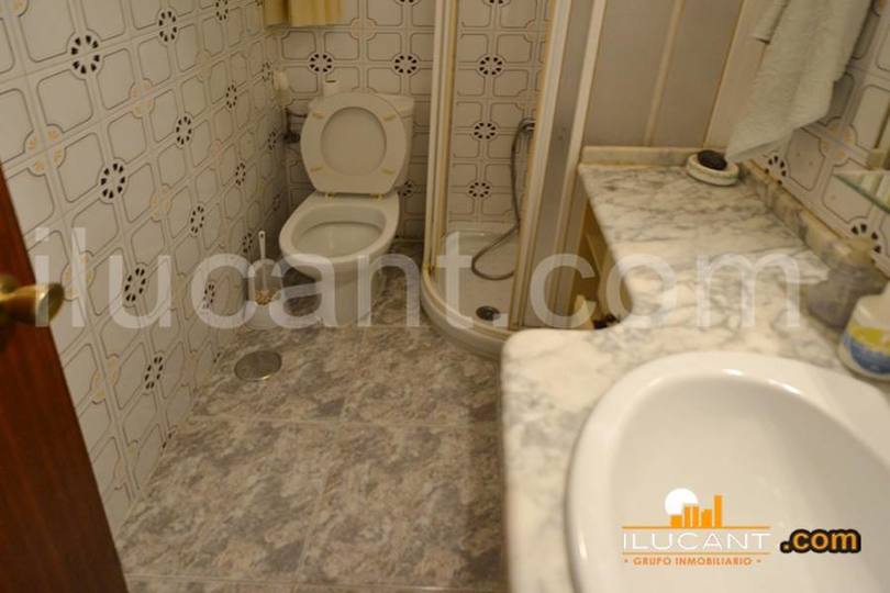 Alicante,Alicante,España,4 Bedrooms Bedrooms,2 BathroomsBathrooms,Pisos,14293