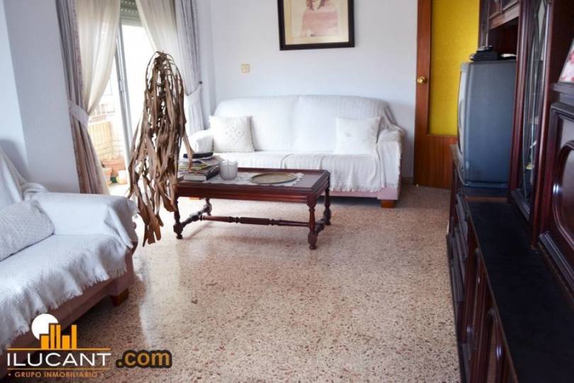 Alicante,Alicante,España,3 Bedrooms Bedrooms,1 BañoBathrooms,Pisos,14294