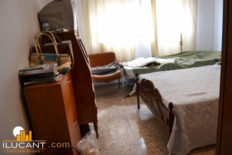 Alicante,Alicante,España,3 Bedrooms Bedrooms,1 BañoBathrooms,Pisos,14294