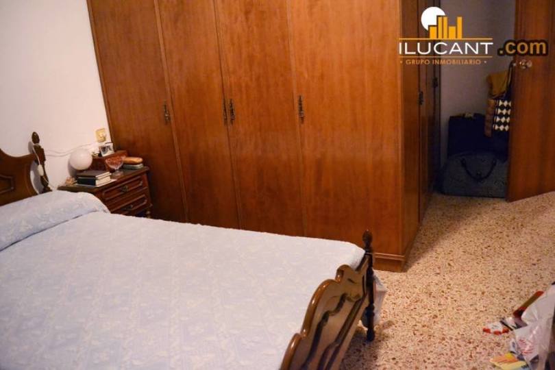 Alicante,Alicante,España,3 Bedrooms Bedrooms,1 BañoBathrooms,Pisos,14294