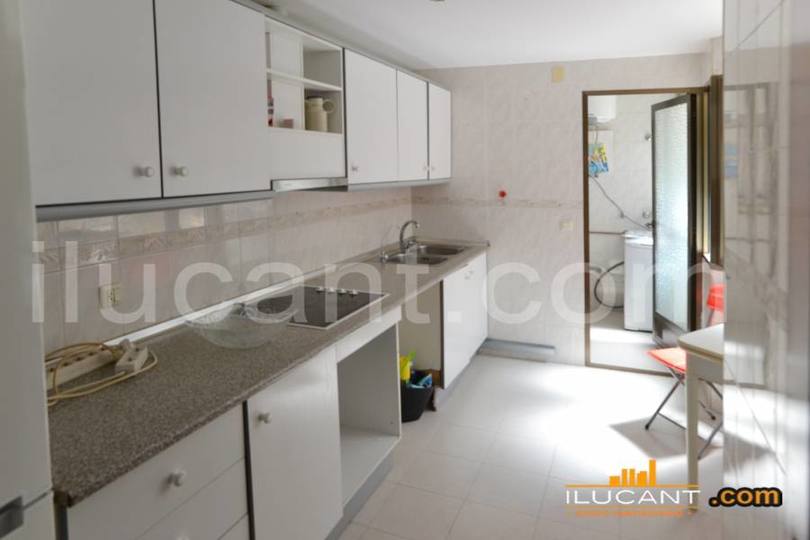 Alicante,Alicante,España,3 Bedrooms Bedrooms,2 BathroomsBathrooms,Pisos,14295