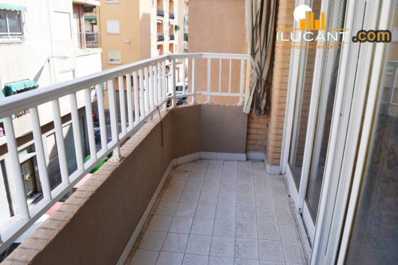 Alicante,Alicante,España,3 Bedrooms Bedrooms,2 BathroomsBathrooms,Pisos,14299