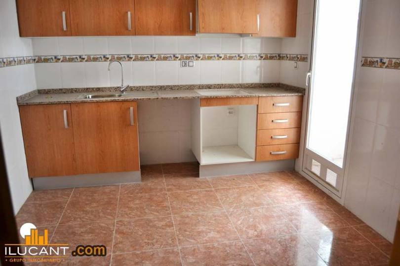Alicante,Alicante,España,3 Bedrooms Bedrooms,2 BathroomsBathrooms,Pisos,14305