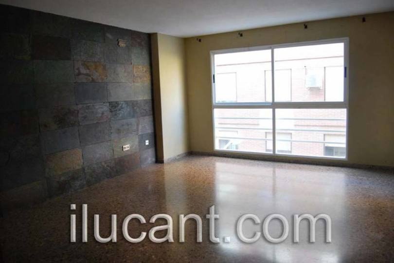 Alicante,Alicante,España,3 Bedrooms Bedrooms,2 BathroomsBathrooms,Pisos,14318
